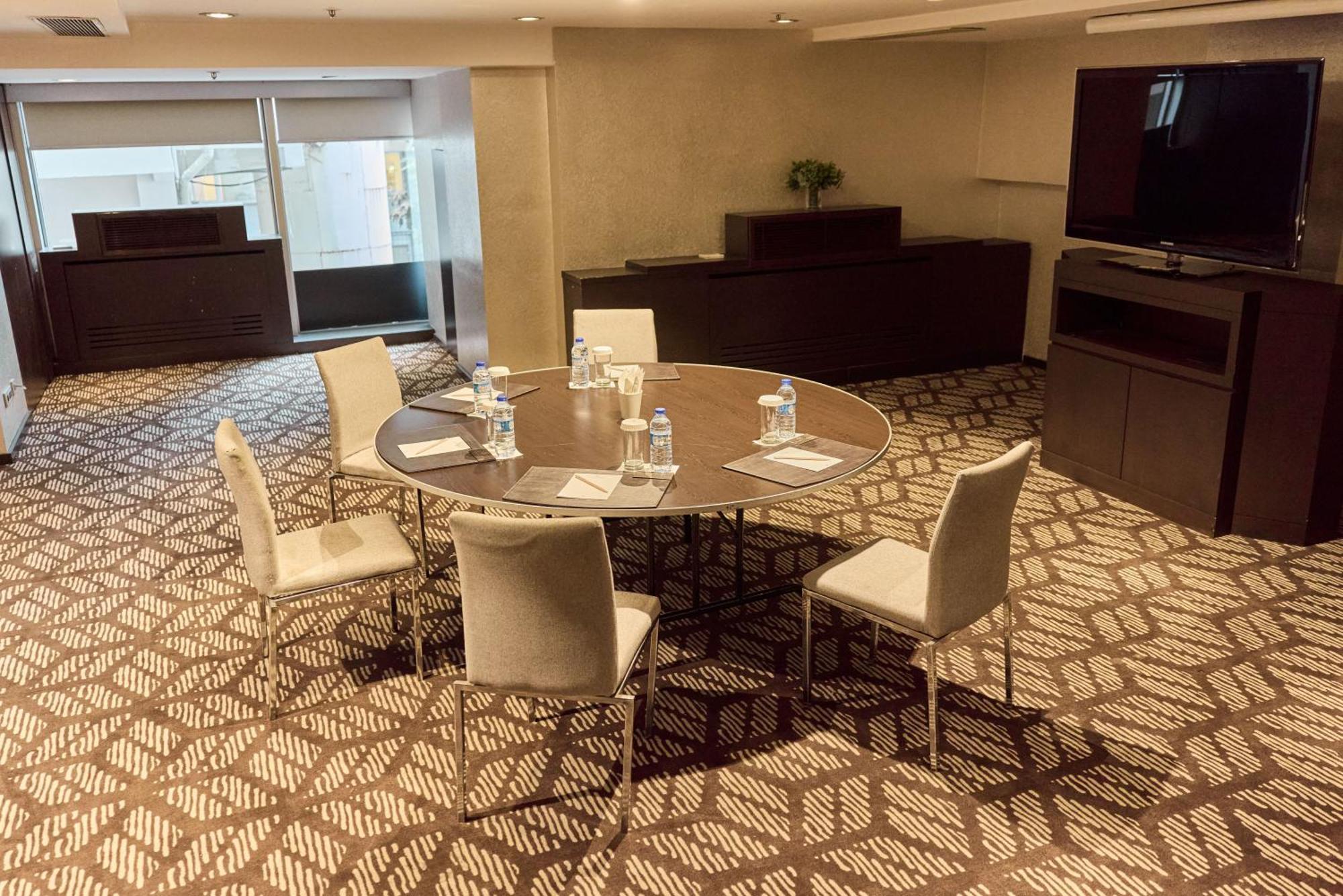 Avantgarde Urban Levent Готель Стамбул